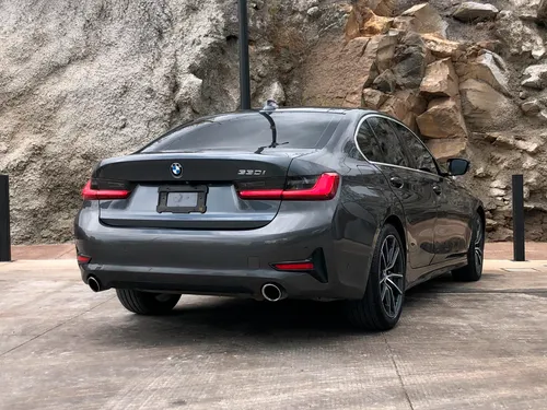 BMW Serie 3 2.0 330ia Sport Line At