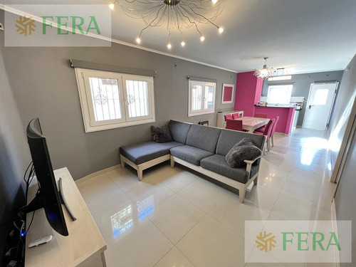 Imagen 1 de 17 de Venta Casa 3 Ambientes Con Cochera, Patio Y Quincho En Quilmes Oeste (29698)