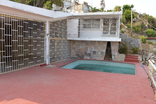 La Quebrada Terreno Con Construcción Antigua Rescatable Y Vista Panorámica