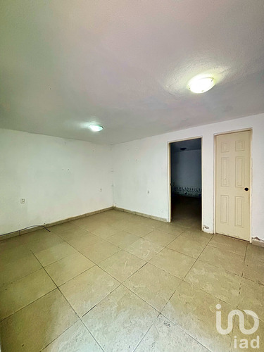 Venta Casa 6 Ambientes Agustín Lara