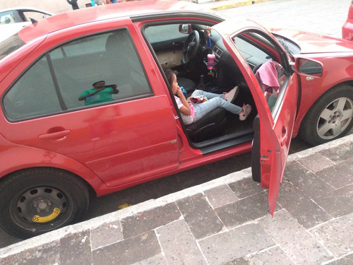 Volkswagen Jetta 2.0 Gls 5vel Aa Ee Mt