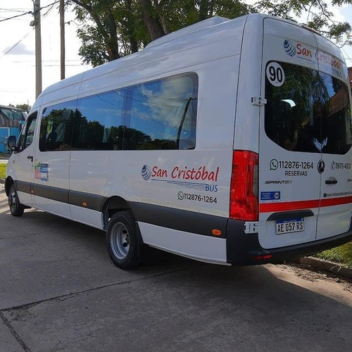 Imagen 2 de 10 de Alquiler De Combi, Viajes, Traslados, Turismo, Servicio Vip