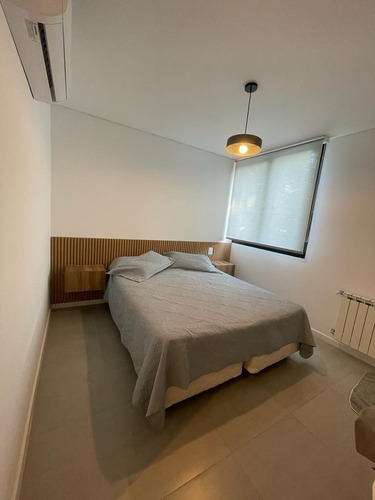 Dúplex En Venta - 3 Dormitorios 3 Baños - 162,83mts2 - Villa Udaondo, Ituzaingó