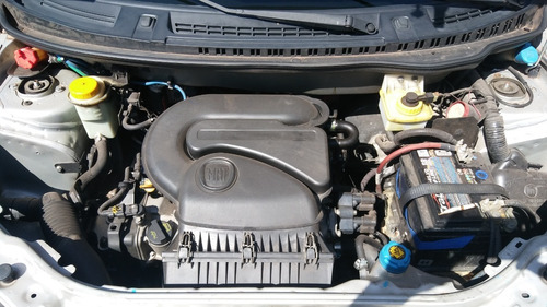 Fiat Uno 1.0 Vivace Celebration Flex 5p