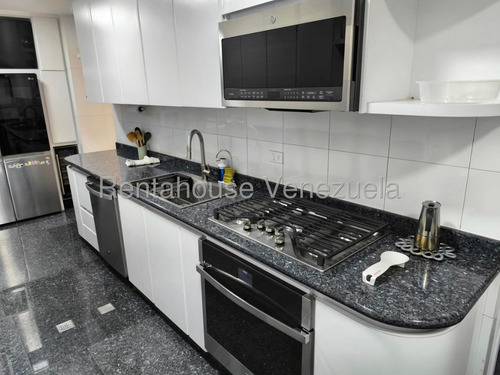 Apartamento Remodelado Amplio Y Cómodo En Excelente Urbanización Las Mesetas Santa Rosa De Lima Lld