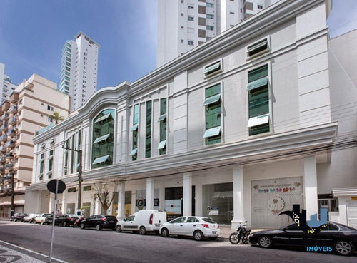 Imagem 2 de 16 de Comercial Sala No Four Seasons Residence - 155981-v