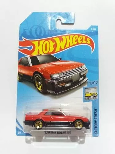 Hot Wheels caminhão locomotiva com engate carrega carrinho e carro de  corrida com estrela