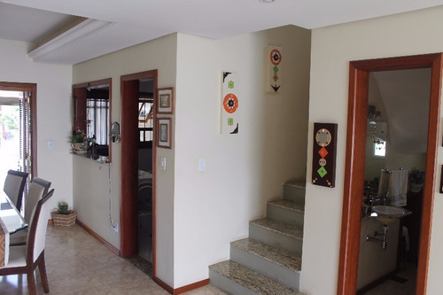 Casa Em Camaquã Com 4 Dormitórios - Lu265889