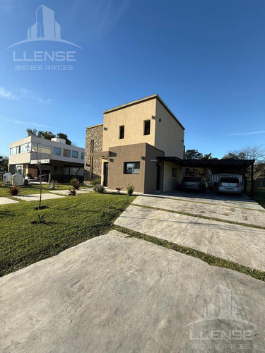 Casa 4 Ambientes Con Pileta En Alquiler - Guillermo E Hudson