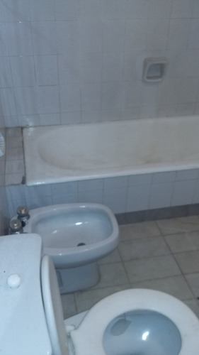 Imagen 11 de 18 de Depto T Casa Al Fte 3 Amb, Con Patio, Terraza Y Quincho