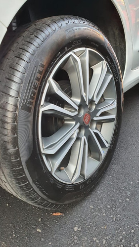 Fiat Cronos 1.8 E.torq Precision At6