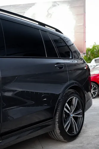 BMW X7 4.4 V8 M60I
