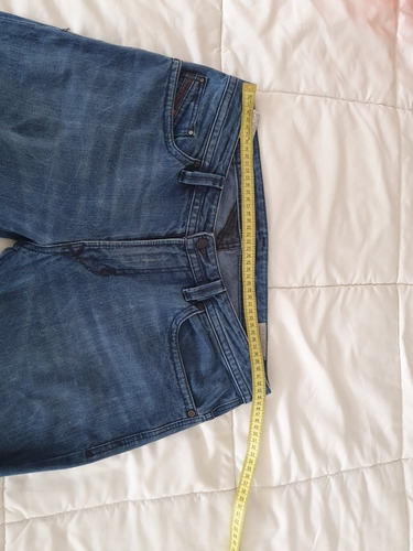 Jeans Diesel Thavar Impecable Una Postura Liquido
