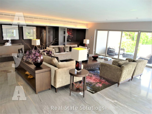 Imagen 17 de 30 de Casa Luxury En Venta, Amueblada, 4 Recámaras, Salón Tv, Muelle, Isla Dorada, Zona Hotelera Cancún