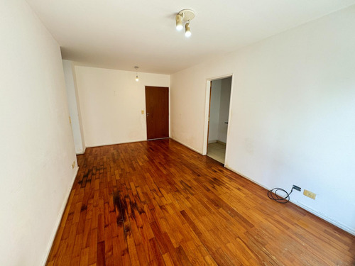 Departamento Con Cochera Propia A La Venta !