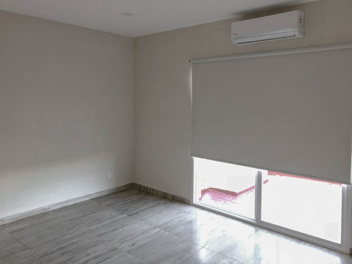 Propiedad Con Detalles De Categoría En Don Joaquin, Canning