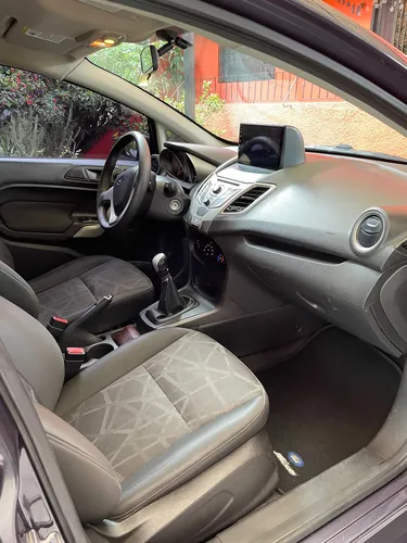 Ford Fiesta 1.6 Hatchback Mecánica