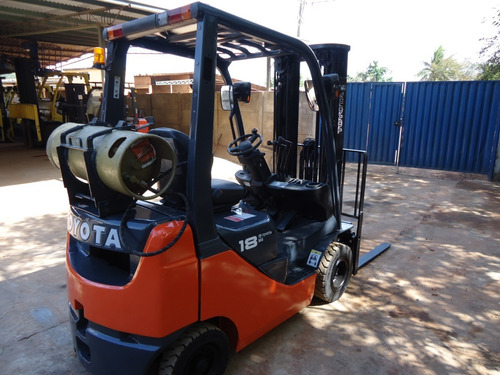 Imagem 6 de 7 de Empilhadeira Toyota 8fg18 Torre Triplex Ano 2011