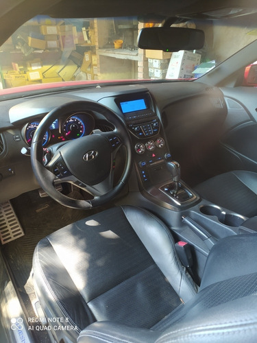Imagen 7 de 15 de Hyundai Genesis 2014 3.8 Coupe 300cv 8at