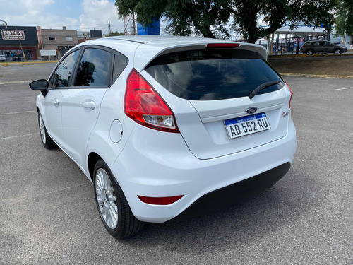 Ford Fiesta Kinetic Design 2017 1.6 Se Powershift 120cv