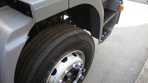 Imagem 19 de 22 de M.benz 1719 Atego Ano 2013 Bau Cabine Leito