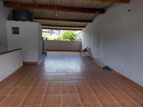 Sobrado Com 2 Casas