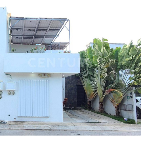 Amplia Casa De 4 Hab Con Paneles Solares En Cataluña Ii Playa Del Carmen P4083