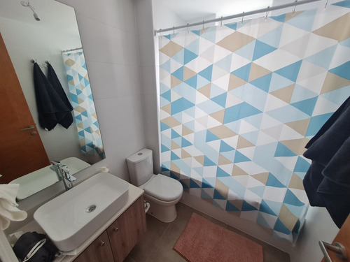 Imagen 10 de 24 de Impecable Departamento En Arriendo.
