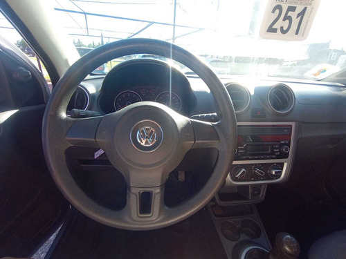 Imagen 10 de 13 de Volkswagen Saveiro 1.6 L/13 Aa+ps 2015