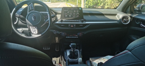 Imagen 5 de 8 de Kia Forte 2.0 Hb Gt At Doble Embrague 2019