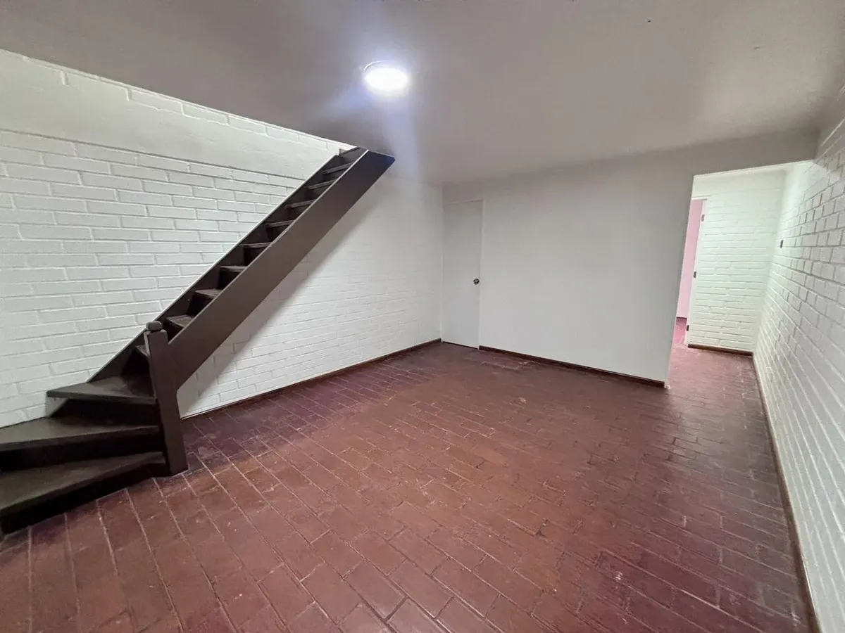 Imagen 2 de 21 de Preciosa Casa Como Nueva En Venta 3d/1b