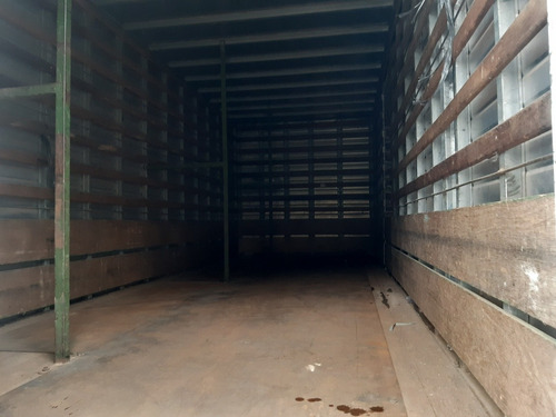 Imagem 8 de 9 de Ford Cargo 815
