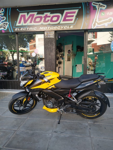 Moto Rouser 200 Moto E