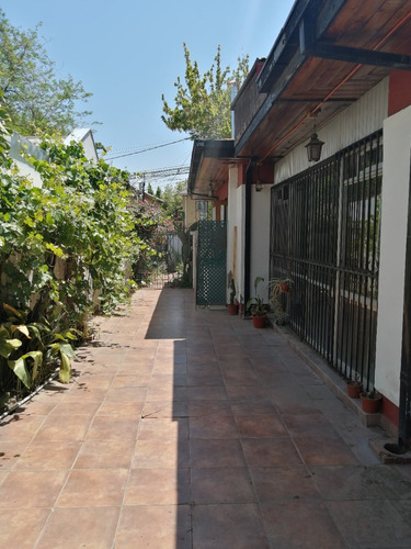 Casa De 1 Piso Para Refaccionar. La Reina #40721