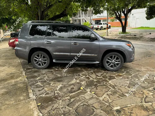 Lexus LX 5.7 570