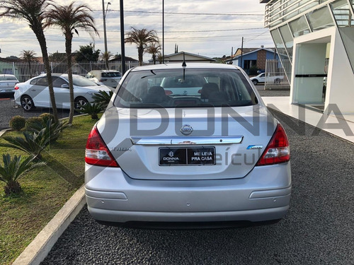 Nissan Tiida - 2011 / 2012 1.8 Sedan 16v Flex 4p Manual