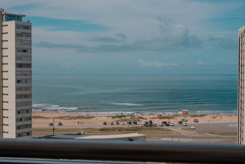 Imagen 8 de 20 de Se Vende Apto. 3 Dormitorios Con Vista Al Mar Cw194399