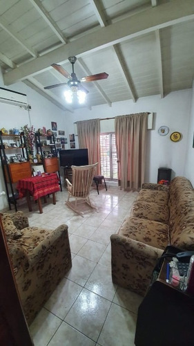 Imagen 6 de 10 de Casa En Venta En Ituzaingo Norte