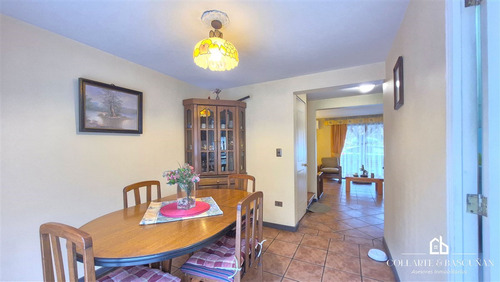 Casa En Venta De 5 Dormitorios Y 4 Baños En Comuna De Maipú