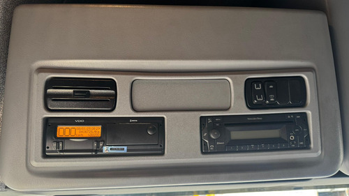 Mercedez Axor 2041 4x2 2018 2019