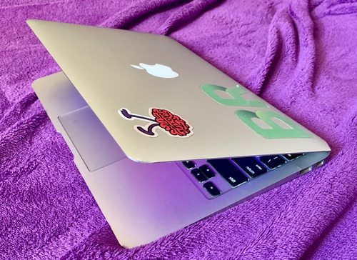 Macbook Air 11 2012 I5 - Baratíssimo - 12x Sj Frete Grátis Prateado (Usado)