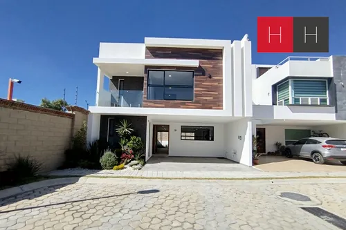 Casa En Venta En Lomas De Angelópolis Iii, Parque Nayarit