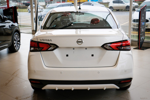 Imagem 6 de 14 de Nissan Versa Sense 1.6 (flex)