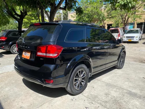 Dodge Journey 2.4 Sxt Fl