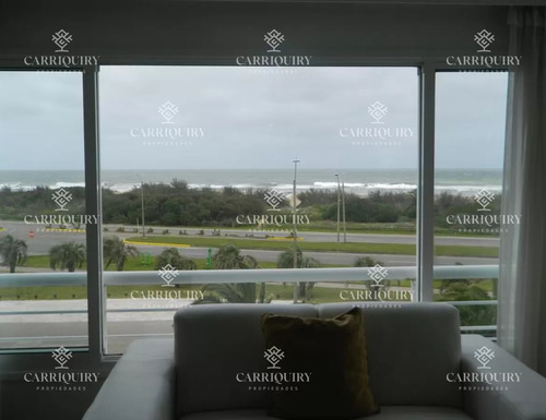 Apartamento En Brava Frente Al Mar, Alquiler