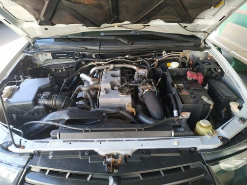 Imagem 10 de 11 de Mitsubishi - L200 Triton 3.2 Gl 4x4 Cd 16v Turbo Intercole