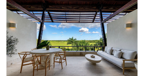 Apartamento De Lujo En Venta En Casa De Campo, La Romana 2 Habitaciones, Acaba