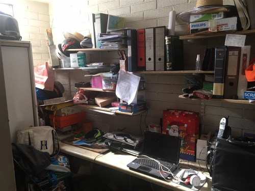 Casa En Venta De 6 Dorm. En La Reina