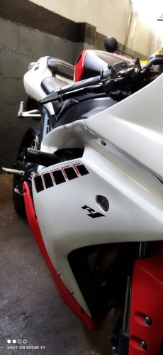 Imagen 8 de 12 de Yamaha R1 R1