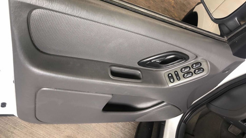 Imagen 11 de 14 de Ford Escape 2007 2.0 Xls Tela L4 At